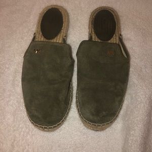 Michael kors slip ons